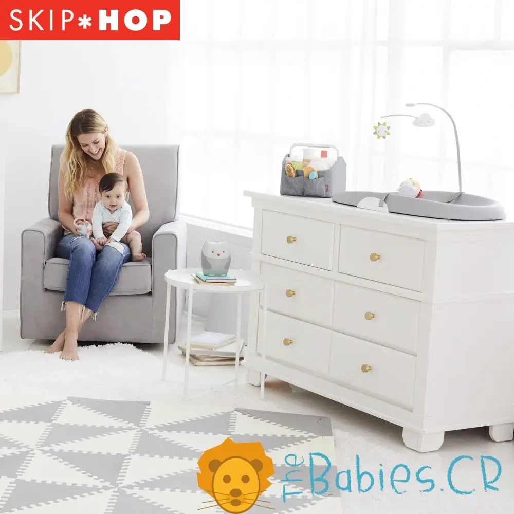 Organizador_De_Pañales_Skip_Hop_con_Luz_Gris_304300_TheBabies.CR